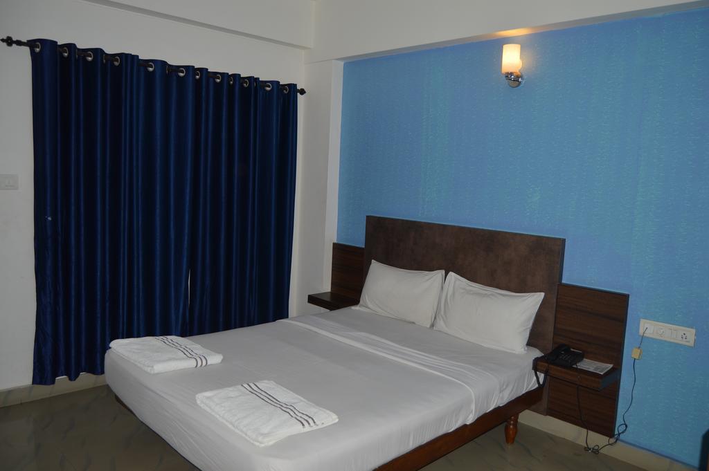 Qik Stay @ S.K. Continental Mysore Exterior foto